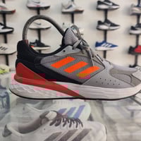 أديداس • ردسبونس • ملابس