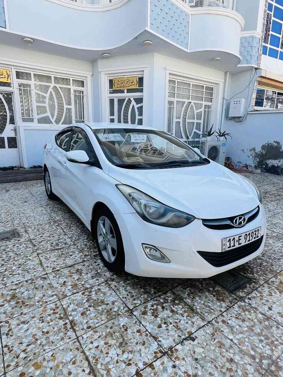 السلام عليكم
النترا موديل 2013 رقم بغداد كفاله عامه ماعده الدوسات صبغ 

رقم بغداد الدولي السياره بسمنا سنوية جديده لل 2032 هزة جديده مكينة 1600 دوش كفاله كير كفاله 
شاشة 
كامرا دواره 
تحكم ستيرن 
منظومة زينون 
3 انظمة قيادة 

السعر 112 وبيهة مجال 
ديالى خان بني سعد 

‭0772 666 0792‬
