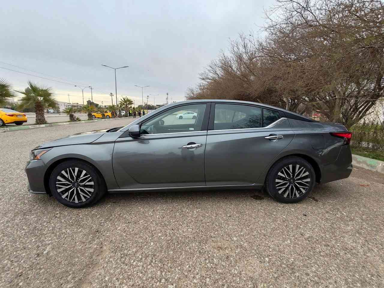 للبيع نيسان التيما 
موديل 2023
 مواصفات SV
حجم المحرك : 2.5L( 4,سلندر )
رقم سليمانيه 

📌 المواصفات:SV 
تحكم استيرن 
تشغيل بصمة 
ابوب بصمة
تشغيل عن بعد 
شاشه جبير 
كامره خلفي 
رادار امامي 
رادار جانبي 
رادار خلفي 
اناره داخلي 
 تثبيت سرعه 
لد نهاري امامي 
كشنات كهرباء
كاميرا خلفية دواره
ماشيه 37 الف مايل قابل للزياده
السيارة بدون صبغ فقط تبديل جامرلغ السكن تبديل بلادي سنونار مرفق مع منشور 
الايرباك سستم شركة

السعر 180 ورقه وبيها مجال السياره باسمي
كابون بنزين قريبآ يطلع 
مكان السيارة #كركوك 
للاستفسار 
***********
