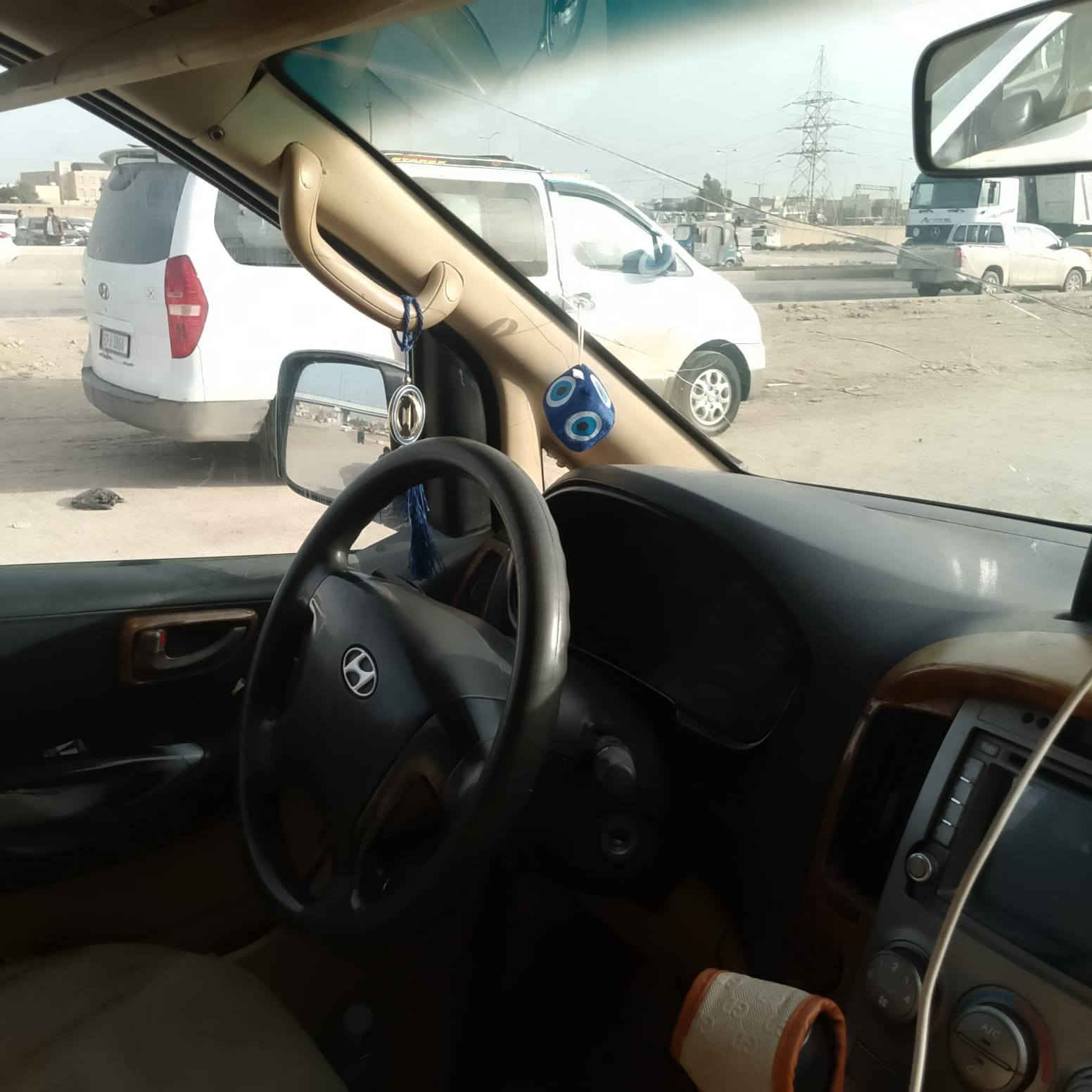 سلام عليكم ستاركس ٢٠٠٩ محور مسكر كفاله من صبغ والمعجون والكص والعيب شرعي والضربه القويه تخم تاير باتري سياره حلوه وجاهزه عوزه ترتيب بسيط  مع استلام لوحات انكليزي بسمك ***********
