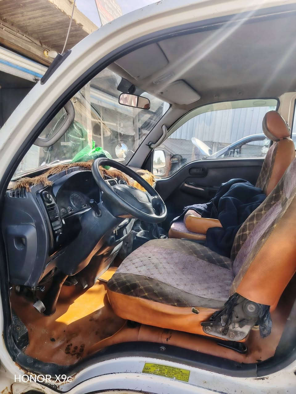 كيه حمل موديل ٢٠٠٩ سيار حلوه جاهزه سنويه صاقطه السعر ٨٥ التواصل ***********
