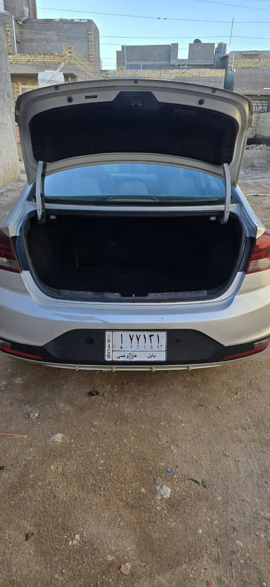 السلام عليكم النترا 2019امريكي رقم بابل محرك 2000دوش كير ايتي كافة المواصفات عدا البصمة والفتحة   تدفئة تبريد ويل كب كاميرا حادثه كلير باب السايق  كما موضح بالسونار محرك وكير وحدادية جيدة جداً ماشية 100الف المكان بابل مركز المحافظة موبايل *********** السعر 145
