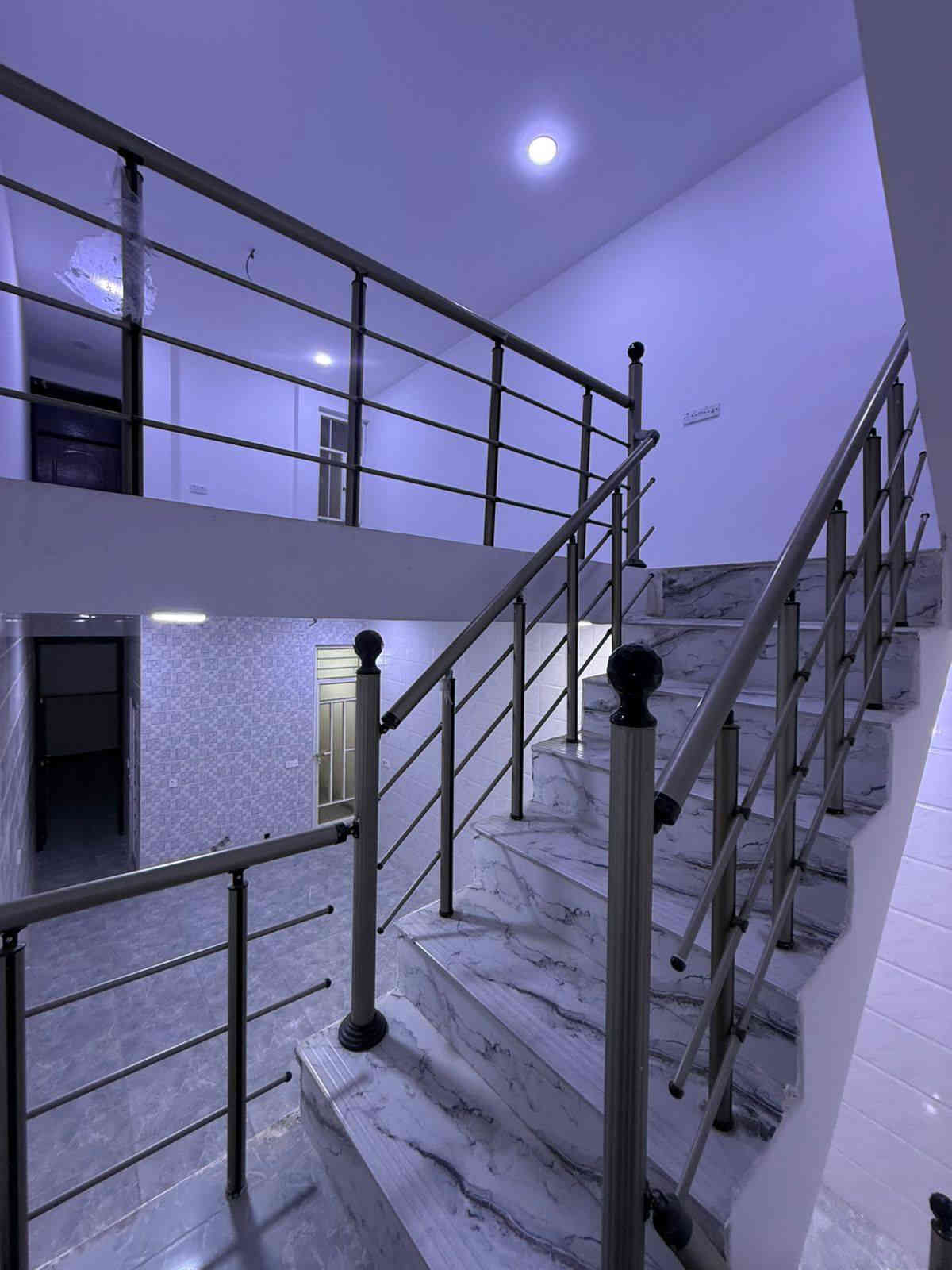 السلام عليكم 
من شركة الجود للوساطه العقارية
دور زراعي سند 25 قرار محكمة للبيع بمساحات 90 متر 
📍الموقع : الدورة / الرواد-مقابل شارع 60 - مجاور كلية الهادي
-📌يحتوي على مدخل او مدخلين
-📌يحتوي على 3 غرف نوم
-📌مطبخ مفتوح على الحولي
-📌خدمات 2 🚿🛁
-📌استقبال
🛑خدمات كاملة 100‎%‎
🛑الموقع وسط دور الطابو
🛑يصلح استثمار ايضاً
للاستفسار تواصل عبى الدايركت✉️
 او الاتصال على ***********📞
او مراسلة على واتساب 
📥***********
