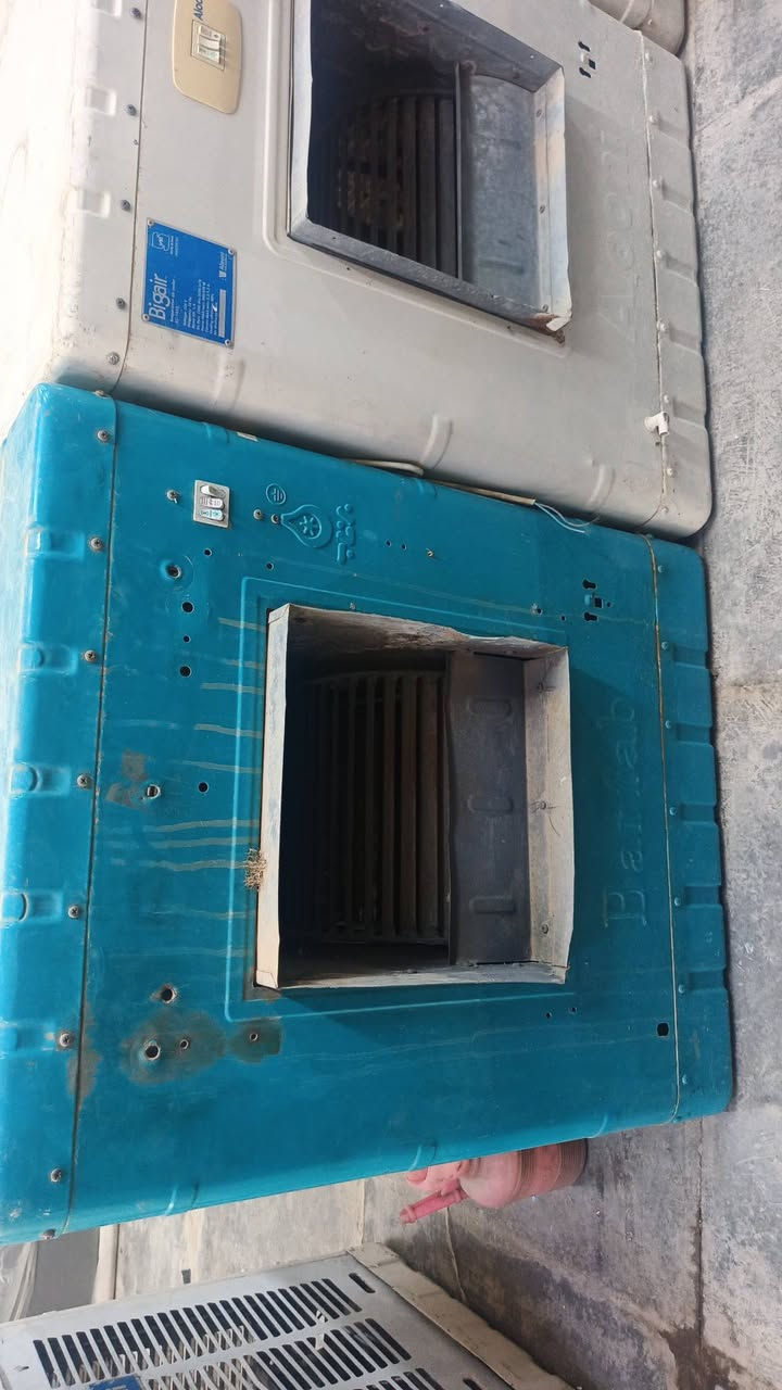 ادور مبردات جمله مستعمل حديد بلاستك اهم شي النضافه


**إذا كنت صاحب هذا الإعلان وتريد حذفه لأي سبب، رجاءا أرسل رسالة إلى الدعم الفني**
