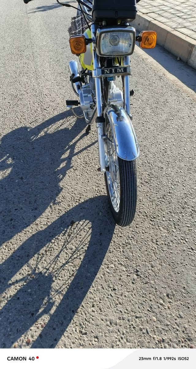 سلام عليكم إخوان دراجه اربعه كير نامه متياز موديل ٢٤ أوراق سكنر
الدراجه كفاله عامه من كلشي مكينه ما مفتوحة كهربائيات كله شغاله تايرات جدد نعومه ومعدل فول الدراجه مال جناي قبل الفطور تنغسل وره الفطور اطلع بيه فقط سعرهه ٥٢٥ وبيه مجال بسيط مكاني اطوريج *********** بي واتساب هم
