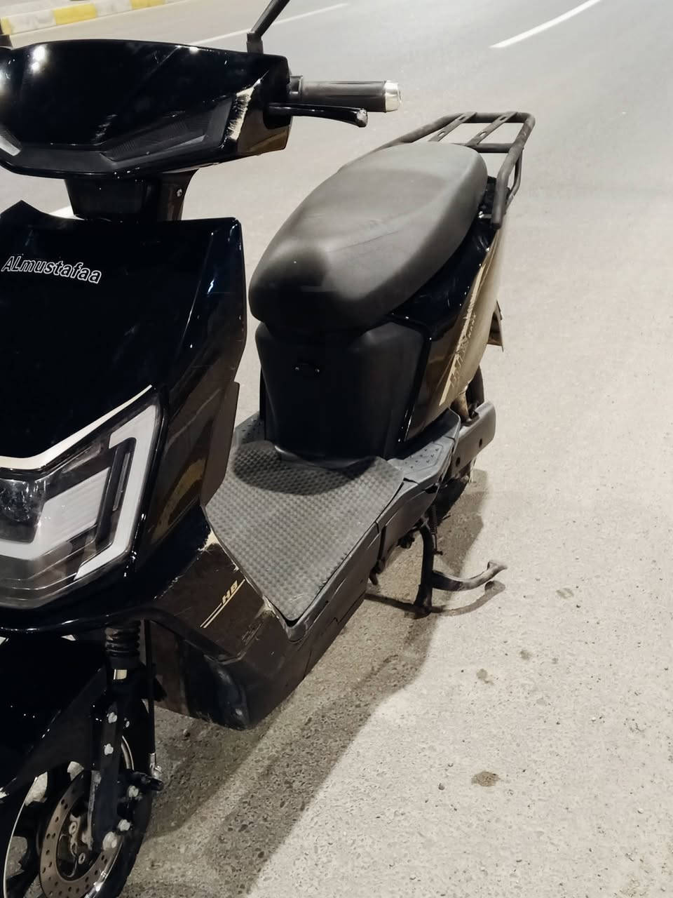 السلام عليكم ماطور شحن للبيع 
كلوشغال
اشاير لايتات عالية ناصي
5بطاريات دبل 
دبل بصمه
السعر 450وبي مجال للاستفسار ***********
