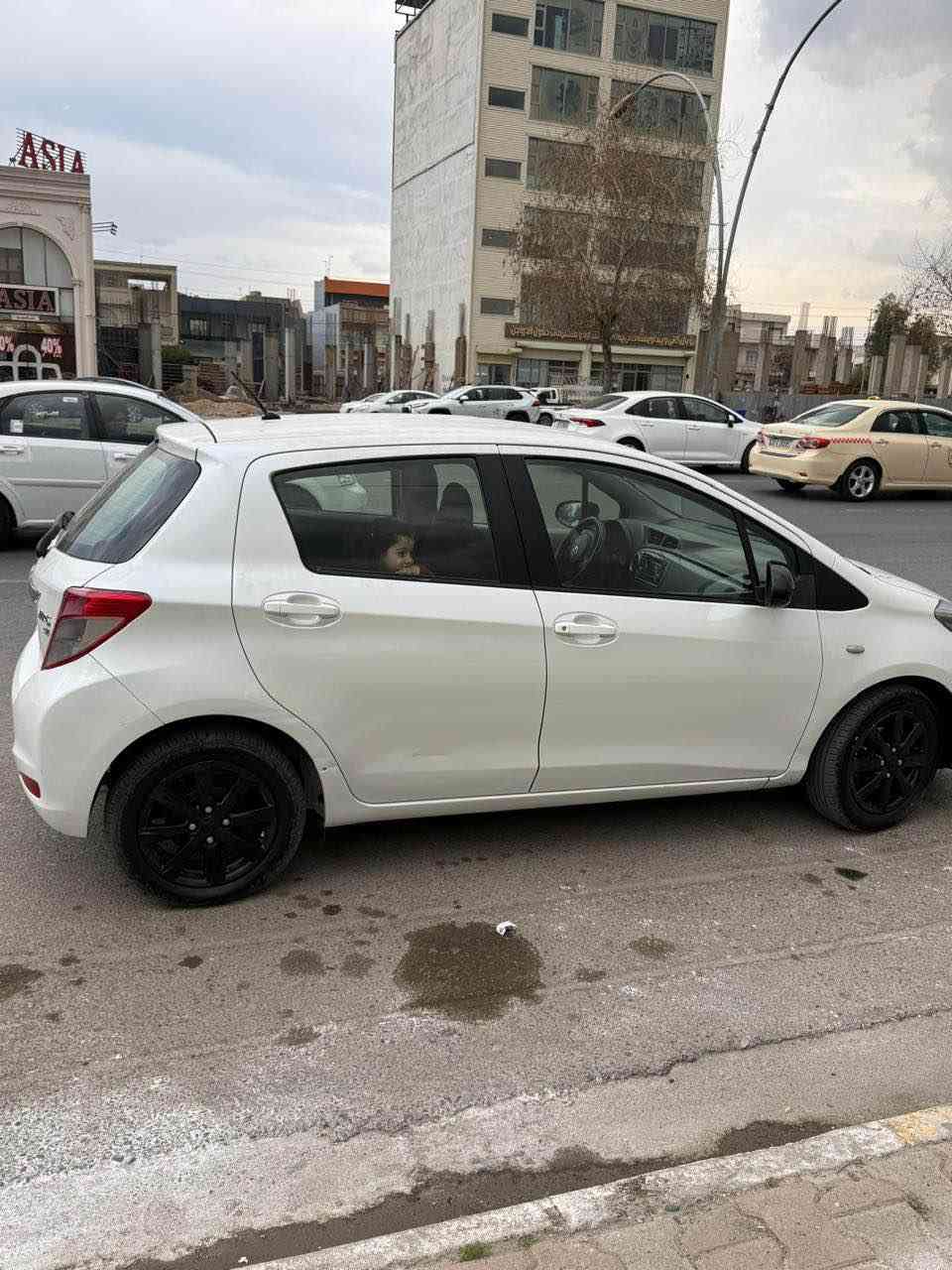 سةيارةيةكي زور زور باكة يةك دينار مةسروفي تيدا نيه تكاية ئةگةر مشتةري ني نامة مةنيرة *********** بؤ زانياري زياتر پةيوةندي بكةن أربيل, العراق
