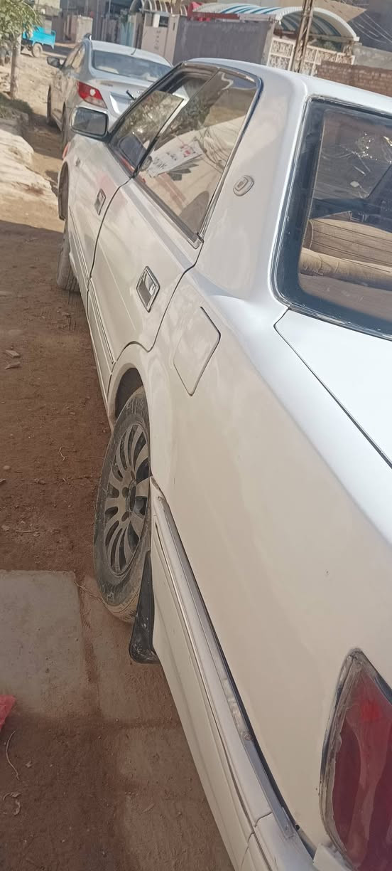 السلام عليكم شباب سياره هارتوب 35 وبيه مجال بس بيه خط بخوريه لاخياس ‏‪0780 046 2956‬‏‏كشر نضيف جدا
