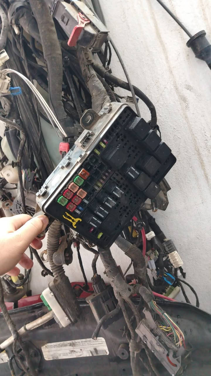 ضفيره اوباما جارجر ١٤ موس عنوان موصل صناعة الكرامه *********** *********** توصيل جميع المحافظات
