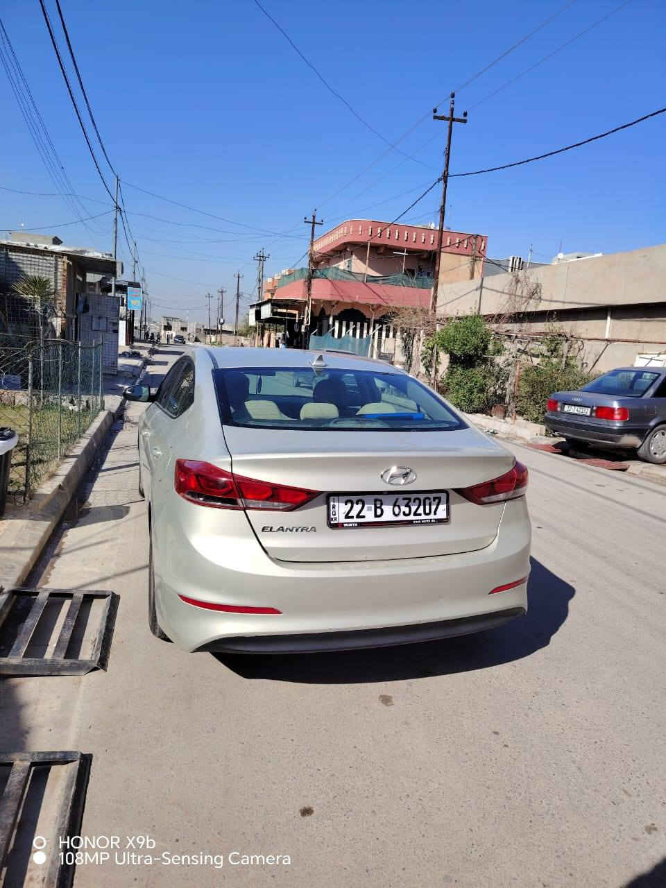 السلام عليكم #النترا 2017 امريكي باسمي اني الشرعي رقمها اربيل كابون بانزين ذررها قبق صندوق وجاملق خلفي هذا ذررها من امريكا فقط السياره باقي التفاصيل خير من الله 
تبريد ثلج  🥶
محرك ما مفتوح وضع شركة 
قبل شهرين طخم تايرات شديتهم جديد
السياره بيها تفاصيل كثيره وحلوا
السعر 125 
وبيها مجال للطيبين 
للأستفسار على الارقام التالية
مكان السيارة #موصل 
***********
***********
