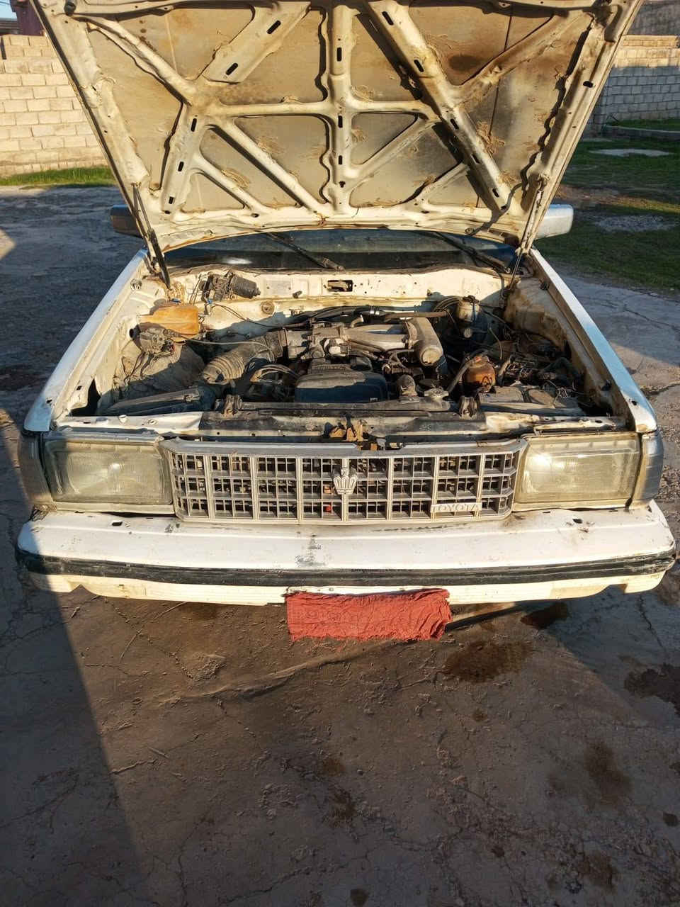 السلام عليكم سوبر 84 للبيع رقم بغداد صدامي ما اندل صاحبها محرك بطه 2500 محرك كير اكسل شرط السعر 15 //.  ***********
