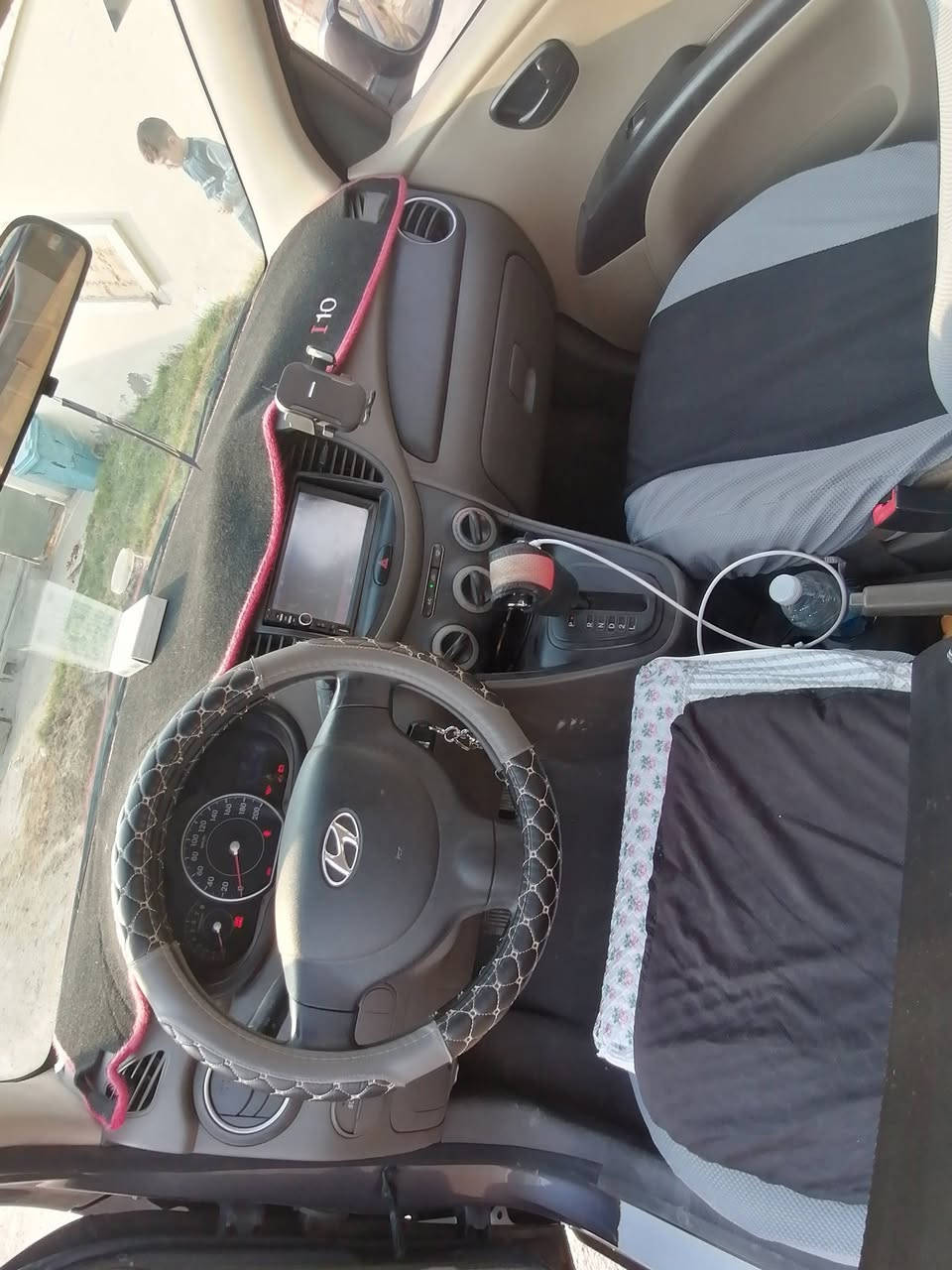 ​🚗 **للبيع لدواعي (التحديث) ** 🚗
النوع: [سيارة هونداي i10 موديل 2015]
​الممشى: [72.5] كم.
​المواصفات: ستاندرد
تخم تاير جديد، باتري جديد، كامرا، حساسات خلفيه اماميه، رقم إنكليزي الجديد
رقم بغداد 11
​الحالة: نظيفة جداً واستخدام شخصي راقي، المحركات والبدي على الشرط (الفحص في أي مكان يختاره المشتري).
​المطلوب: [8500 $] 
📍 الموقع: [بغداد]
📞 للتواصل والاستفسار (واتساب فقط): [  ***********]
