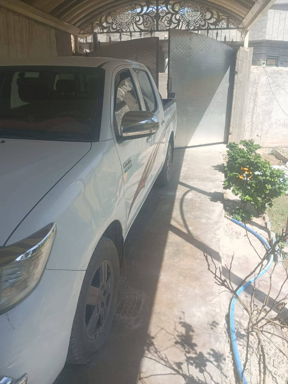 سياره ( TOYOTA) دبل قماره. (2014) رقم شمالي ( سليمانيه ) محرك ما مفتوح 
الهاتف : ***********
واتساب
