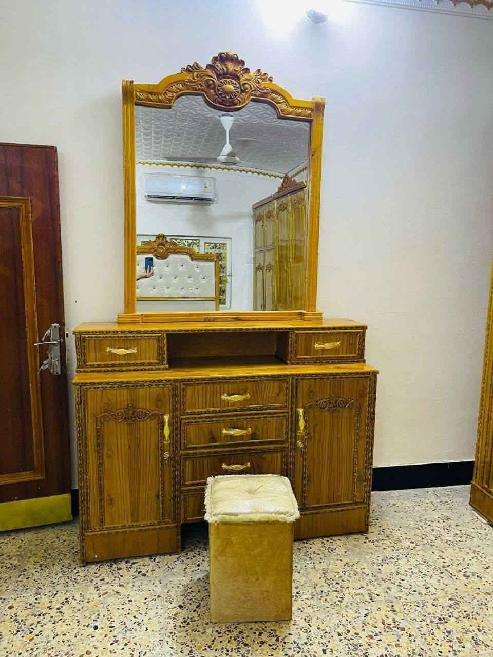 غرف صاج شغل نجاره السعر مليون و100 الف
السرير زان درجه اولى 6 ارجل يتحمل اوزان ثقيله
للاستفسار خاص


**إذا كنت صاحب هذا الإعلان وتريد حذفه لأي سبب، رجاءا أرسل رسالة إلى الدعم الفني**