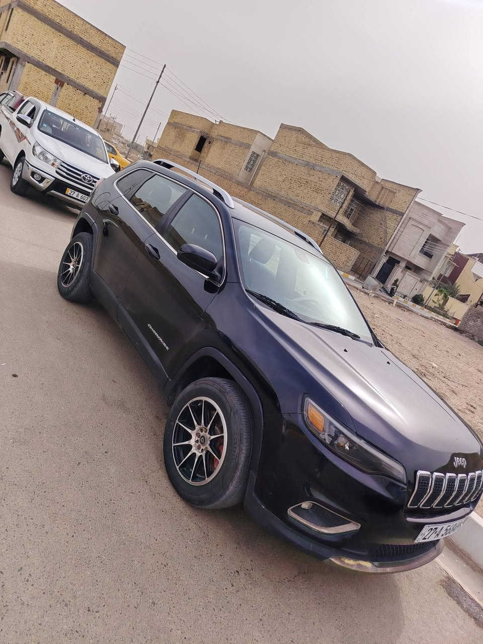 السلام عليكم
جيب شيروكي 2019
4 سلندر 
فئة لاتيتود 
ضرره چاملغ ايمن وحافة البنيد وبارد بالجاملغ الخلفي 
السعر 115 قابل للتفاوض 
بيع او مراوس ب صالون 
الناصرية قضاء الشطرة 
***********
