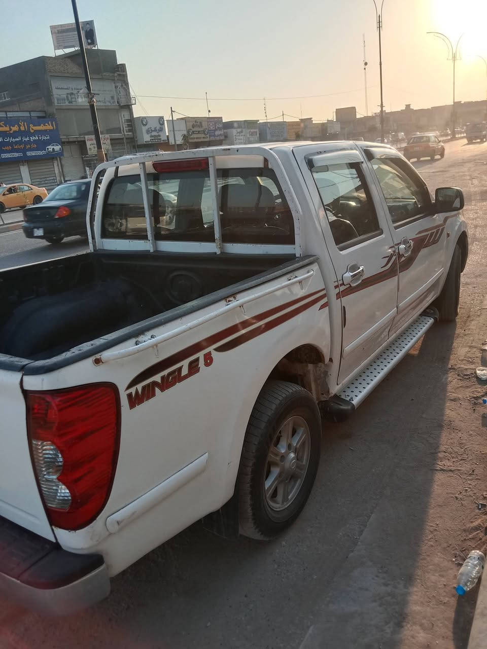 بيكب كريت ويل رقم قادسيه موديل ٢٠١٢ مكفوله من الضربه محدثه ٢٠ كير ومحرك وتبريد وحداديه مكفولات تخم تايرات موجوده بالحله حي نادر الاتصال ***********
