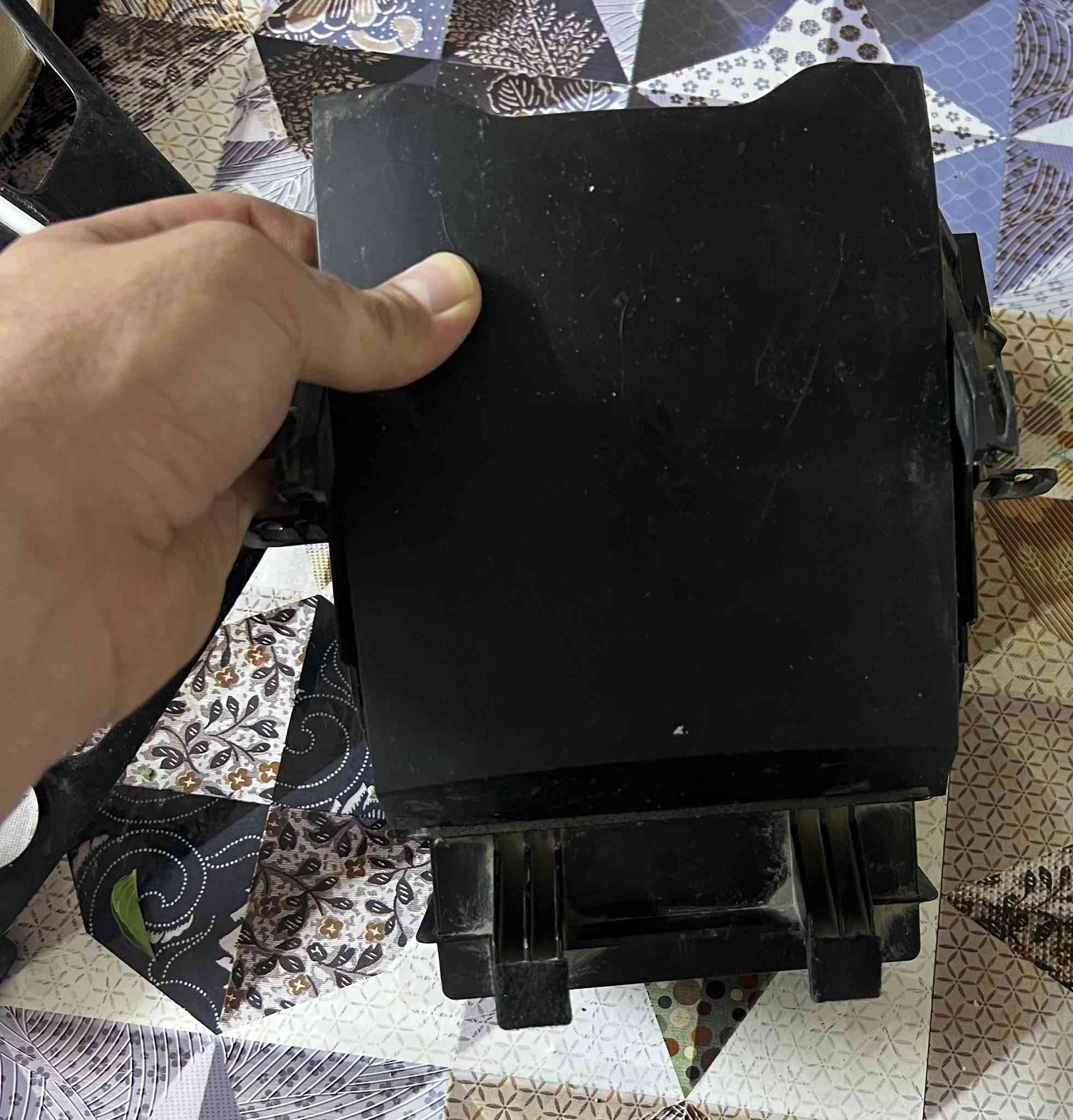 غراض
غراض سوناتا من موديل 2011-2013

مسجل

حافظة بوابة 

مثلثات مسجل 

شباك مسجل 

بلاديات مال تفصيخ 

للبيع شلع كلهن ب60

***********
