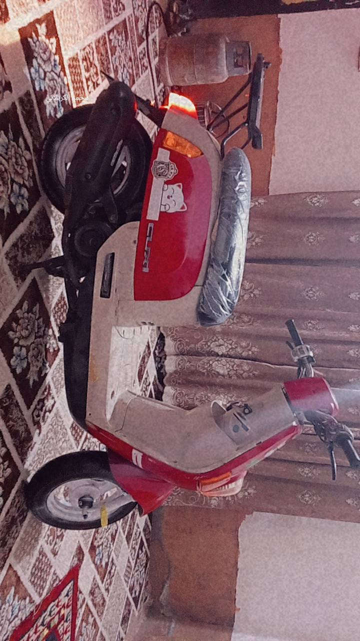 السلام عليكم دراجه بوليسي نضيفه جدأ بلاديه دواخل كريمي السعر650وبيها مجال ...المكان  كربلاء قنطره السلام ***********
