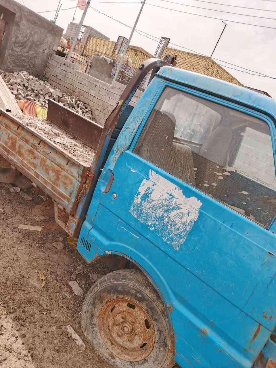 سلام عليكم ورحمه الله 
كيه حمل موديل 95 رقمه بغداد سويه ضايعه رقم شاصي ماكو يعني بين قوسين ابيعلك كوم حديد سعر 30 وبيه مجال الطيبين العلوان سماوه قضاء رميثه الاستفسار نتصل بل رقم ***********
