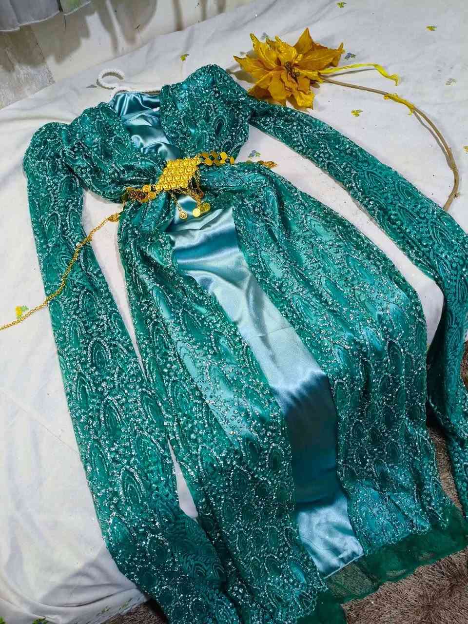 لبسي كردي وخليهم يحجون بجمالج 🦋🥰
حزام هديه 🎀❤️


**إذا كنت صاحب هذا الإعلان وتريد حذفه لأي سبب، رجاءا أرسل رسالة إلى الدعم الفني**