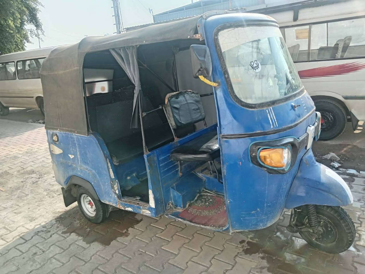 سلام عليكم تكتك بياجو للبيع موديل2018 كشرهة حلو محورة مكينة تي في اس2024 اوراقهة موجودة رقمي ‏‪***********‬‏ السعر مليون ونص
