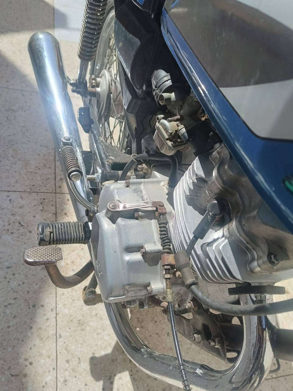 السلام عليكم دراجه للبيع مكان حي نهاوند سعر خاص او الاتصال ***********
