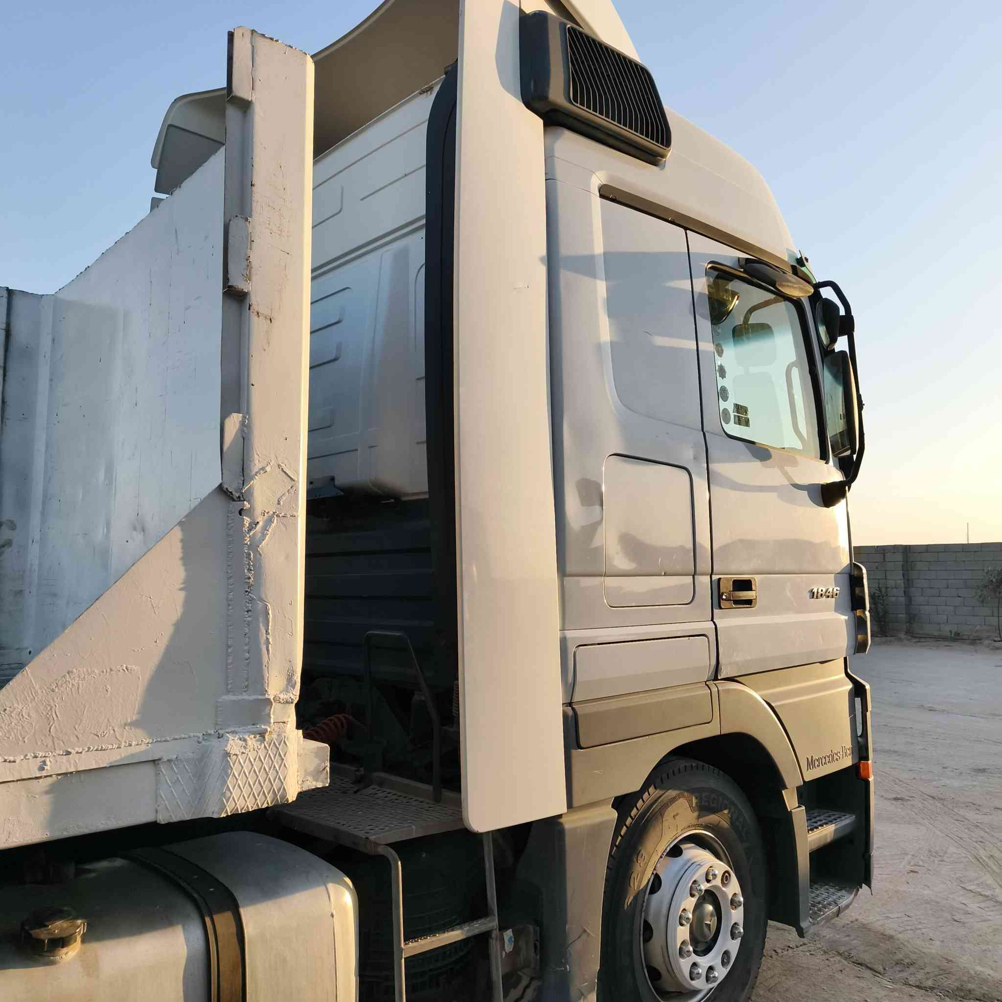 سلام عليكم البيع مديل 2004 مكفولة مكان بصره رقم كركوك قرار 48 احله من اصوره كير ومكينا  خير من لله ***********  سعر 230 )   قرار 48
