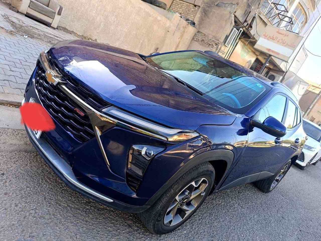 تراكس شاشه كبيرة 11 إنش،
 شاشة عدادات ديجيتال 8 إنش، 
تشغيل عن بعد،
 كاميرا خلفية، نظام أمان متطور)
🔹 المسافة المقطوعة: 16,113 كم
​سيارة نظيفة، استخدام بسيط، 
​🔹 المواصفات:
• ​الموديل: 2024
• ​المسافة المقطوعة: 16,113 كم فقط.
• ​اللون: . أزرق كحلي
• ​اللوحات: كربلاء.
• ​حالة الشاصي: سليم (بدون ضرر).
​ملاحظة: تقرير الفحص موجود ومرفق بالصور 
​💰 السعر المطلوب: 145 ورقة (14,500 دولار) 
​للجادين في الشراء أو الاستفسار، يرجى التواصل عبر الواتساب على الرقم:
📲 ***********
