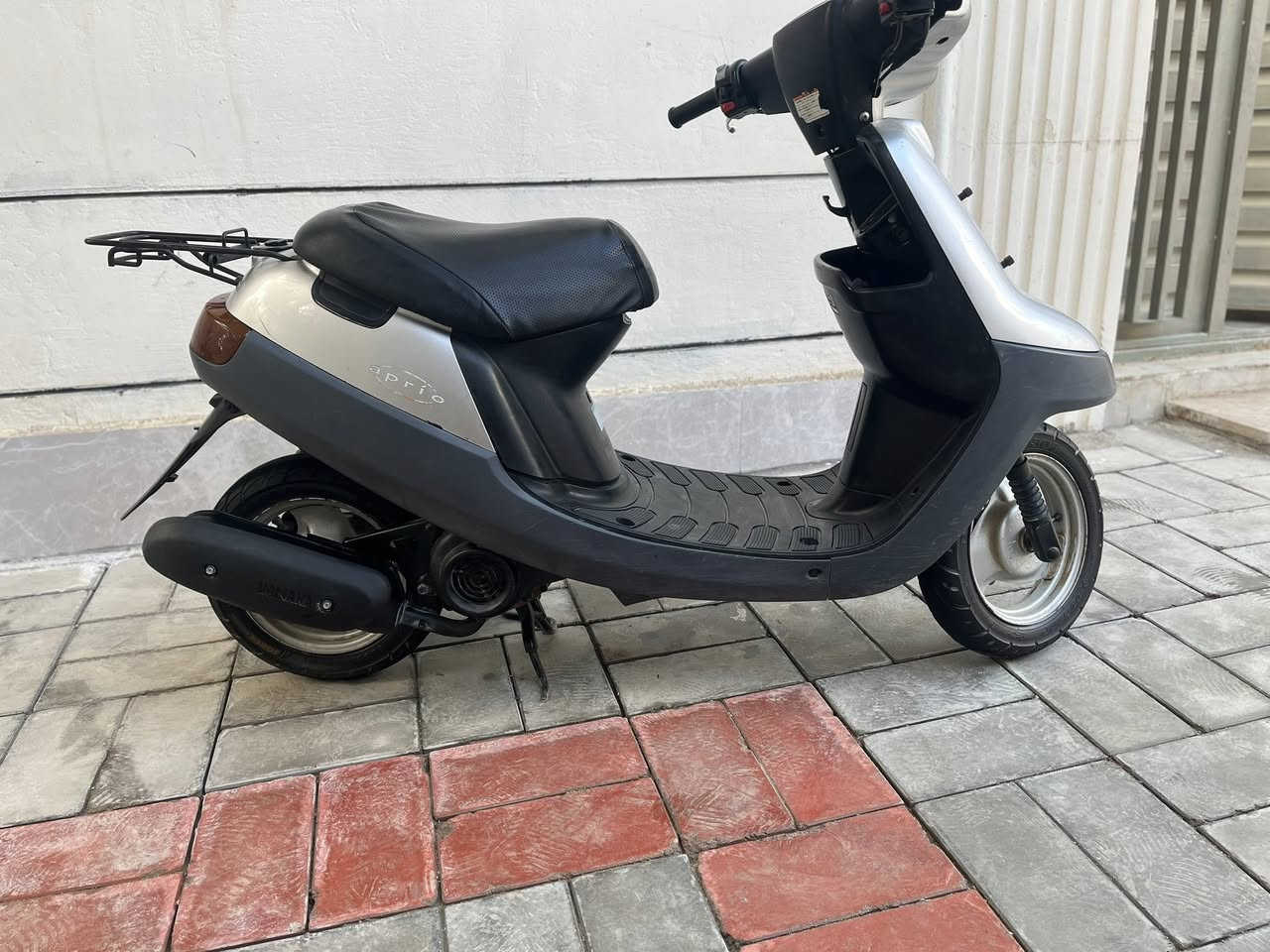 سلام عليكم دراجه بطه ستين للبيع موديل 2000 محرك ناعم ما مفتوحه جيب مصلح او افحص سعر 500 للتواصل ***********
