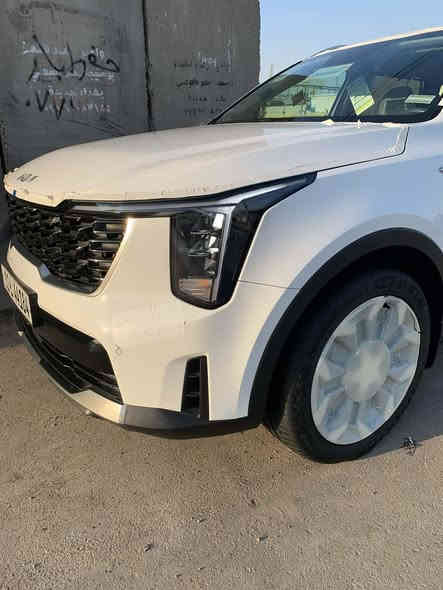 السلام عليكم البيع سورنتو ٢٠٢٤ زيرو ❤‍🔥 طك كارتون ماشيه ١٢ الاف حقيقي بسمي من ٢٤ وليهسه سياره جديده ب معنا الكلمه مكفوله لا صبغ ولا بارد ولا شخوط ولا زلوغ ولا تكحيل فقط رصعه بكد عصوه مسحوبة بس سياره فووول موصفات
ويل ٢٠ ❤‍🔥دادشو سياره ضمان ٥ سنوات ❤ بسمي ارقام جدد وهزه جديده موصفات 
بصمه 
ويل ٢٠ 
دادشو 
دبل كامره 
٦ سلندر 
كير ماوس 
رادار امامي 
سبع راكب 
3 قطع تبريد 
ثلاجه 
٤ عدسات 
بك لايت لد 
اريل نفكيشن 
شاشه متصله 
صندوك كهربه 
هندريك بصمه 
باب كهربه 
تشغيل عن بعد 
صندوك ذكي 
مري شفط وترحب
حساس امامي 
حساس خلفي 
حساس مطر 
كراسي كهربه 
كراسي خلفيه دكم
شنو الموصفات البلك موجوده. 
سياره عل يدي حت مشبج لدعاميه اماميه مسويله مكاني بغداد جديده 
رقمي ***********
