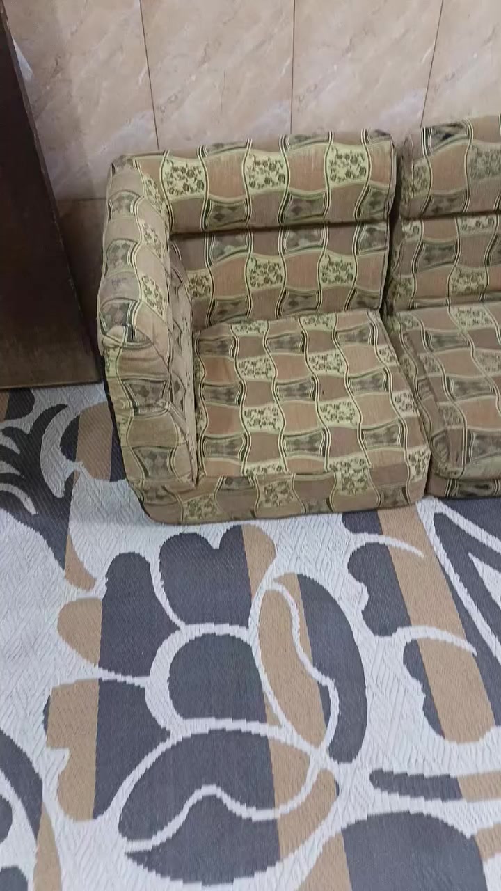 السلام عليكم ديوان مستعمل السعر 75  وبي مجال العنوان النجف


**إذا كنت صاحب هذا الإعلان وتريد حذفه لأي سبب، رجاءا أرسل رسالة إلى الدعم الفني**