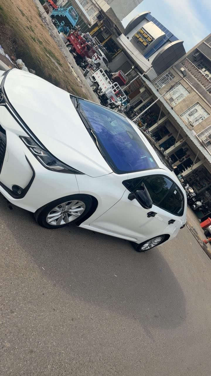 كورلا ٢٠٢٤هايبرد 
ماشيه ٩٠٠٠حقيقي 
كفاله عامه عده بيدي ار صغير بجاملغ الايمن 
كل غراضه ممستخدمه 
بغداد شارع فلسطين 
***********
