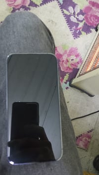 14 برو ماكس للبيع  بطاريه 83 بلادي  نضافه 100‎%‎ كارتونه وياه  تك سيم....