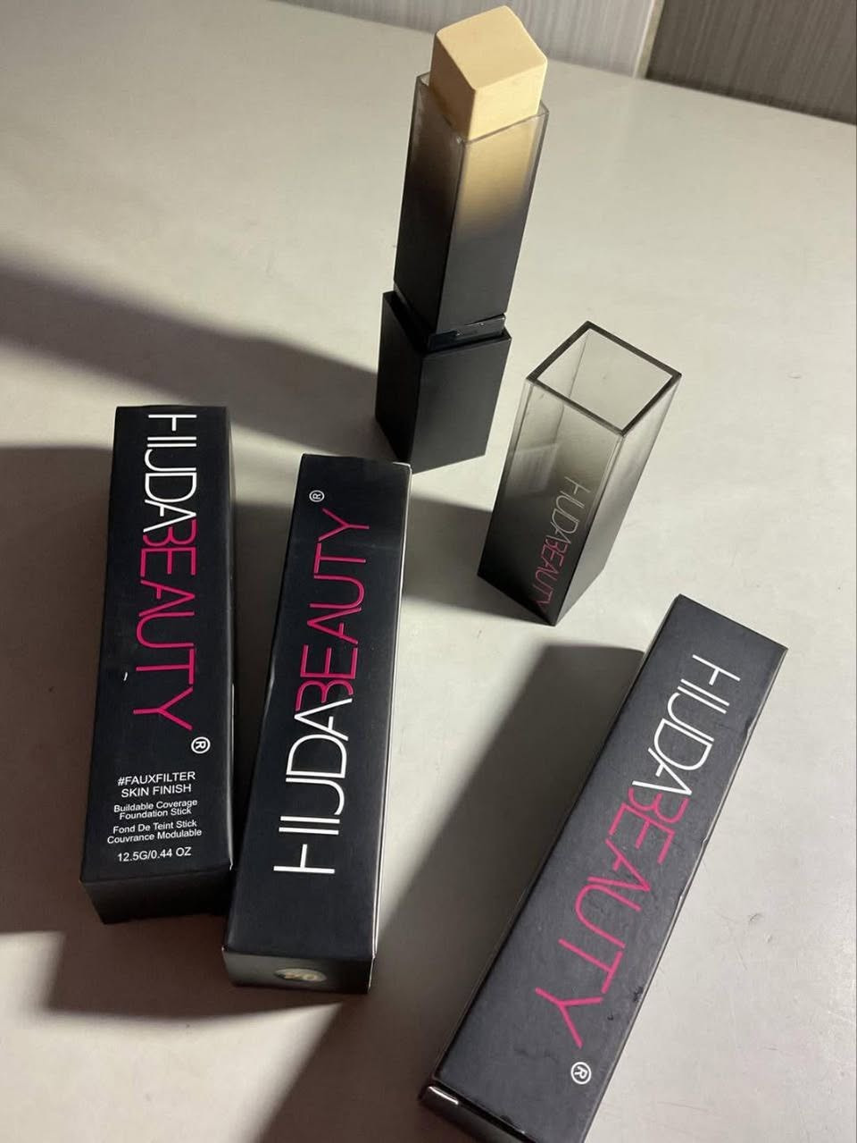 فاونديشن على شكل ستيك #فوكس_فيلتر من هدى بيوتي
متوفر 3 درجات 
 السعر ألفين دينار 
توصيل جميع محافظات العراق 3 الف دينار 🤍.


**إذا كنت صاحب هذا الإعلان وتريد حذفه لأي سبب، رجاءا أرسل رسالة إلى الدعم الفني**