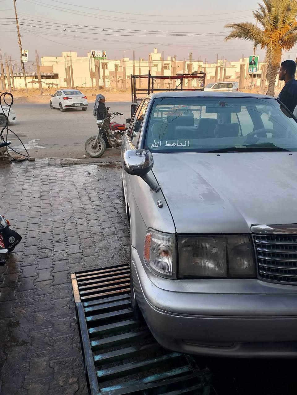 سياره ارنب موديل 93  سنويه بسمي ماصاقطه مكينه وكبر جدد حداديه ماعيزه تخم تاير جديد السعر 55 وبيها مجال بصيط *********** العنوان نجف
