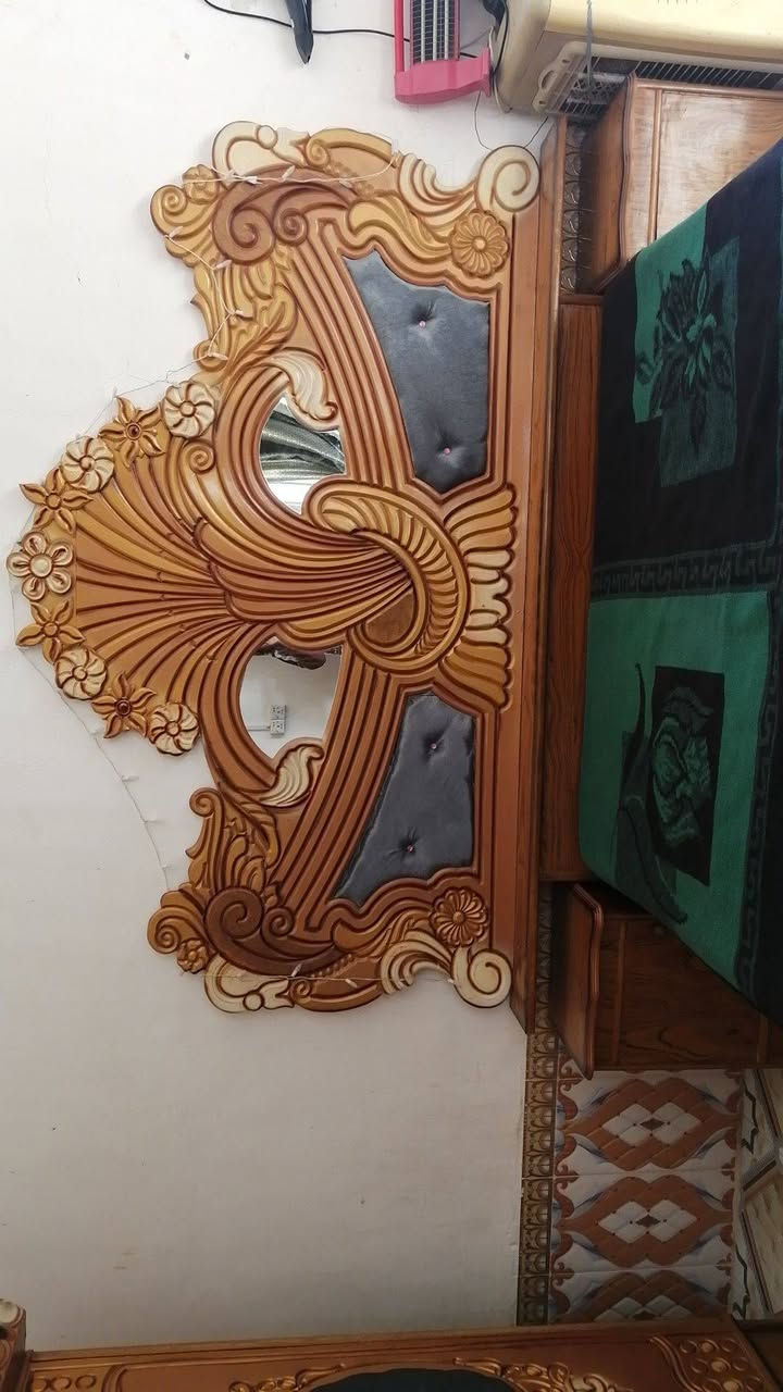 السلام عليكم غرفه نوم للبيع وبعد اكو زاويه ما مصوره غرفه اخو الجديد *********** اي اس
