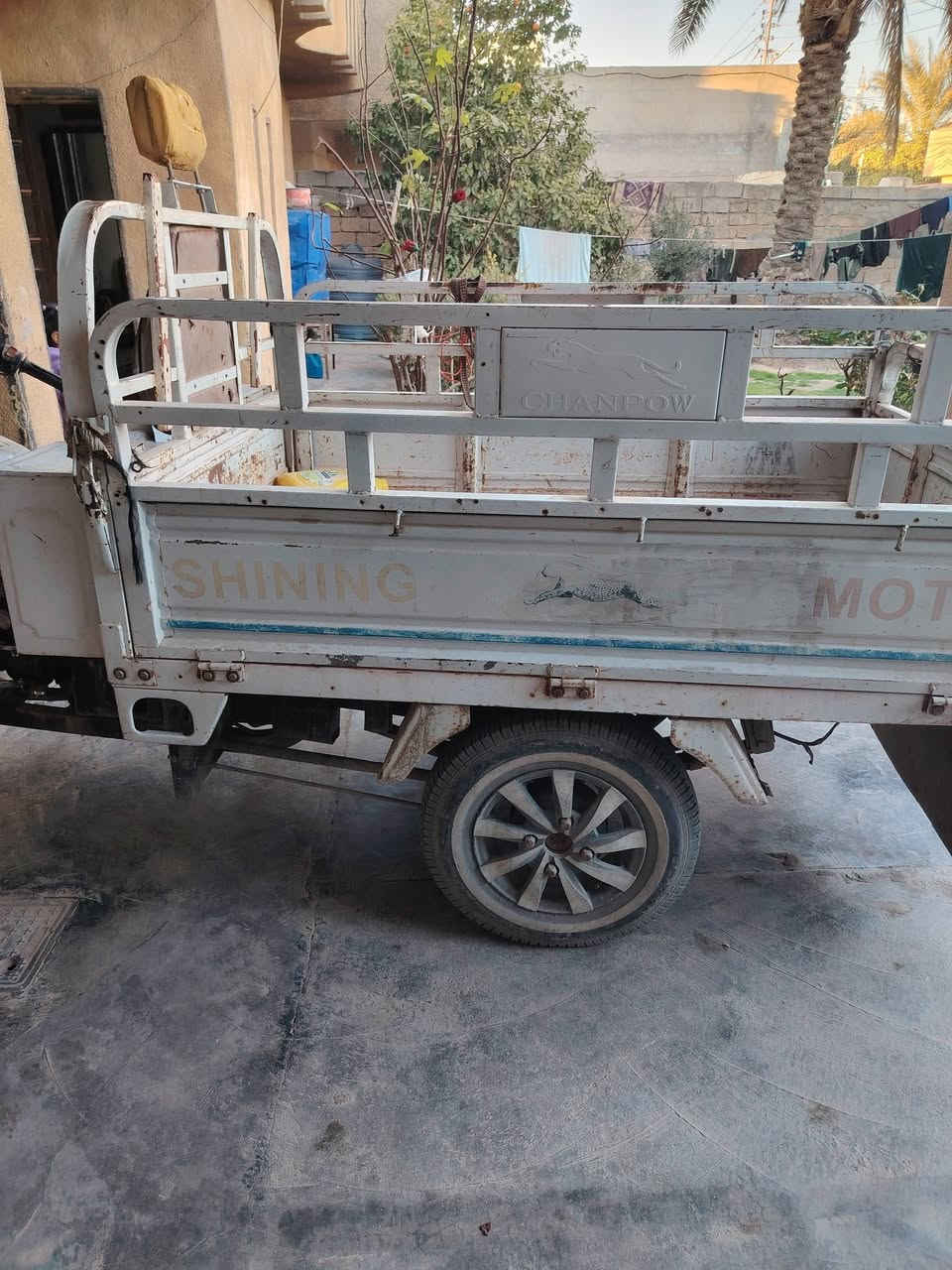 ستوته للبيع اوراقها موجوده موديل ٢٠١٦ قفل ٩٠٠ الف
***********
