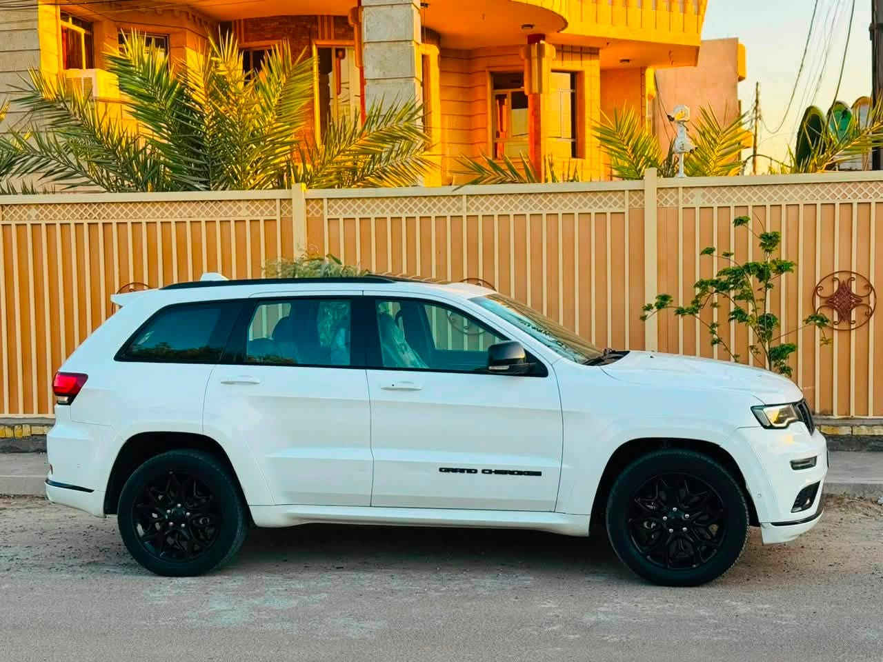 يالله ارخص جيب2021 s  خليجي وكاله هارلم ب اسمي
السعر : 273$  وبيه مجااال 

اتصال :***********

المحرك : V6.  3.6L 

فور ويل 

سياره كفاله عااامه حته دعاميات وكفاله من بارد وصبغ وتبديل  ؟ سونر مرفوق 

المواصفات :فول 1/1 

      بصمه 

      فتحه 

* دفع رباعي 4x4 . 

* تحذير النقطة عمياء ⚠ .

* ويل قياس 20 

* شاشه كبيرة 

* نظام الخرائط (GPS) .

* المصابيح الأمامية زنون .

* كشافات الضباب زنون .     

* تشغيل عن بعد .

* المقاعد الأمامية كهربائية .

* حساسات أمامية . 

* حساسات خلفية . 

* كاميرا خلفية .

* مانع تصادم خلفي .

* نظام التشغيل والاطفاء الاوتوماتيكي ( Auto Start System ) .

بغداد البلديات
