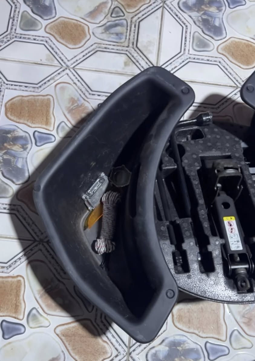 سبير حجم ١٨ ما نزل جديد
وجك كامل عده كامله مال امريكي جديد كذالك قيم وخذ مكاني بصره 
***********
