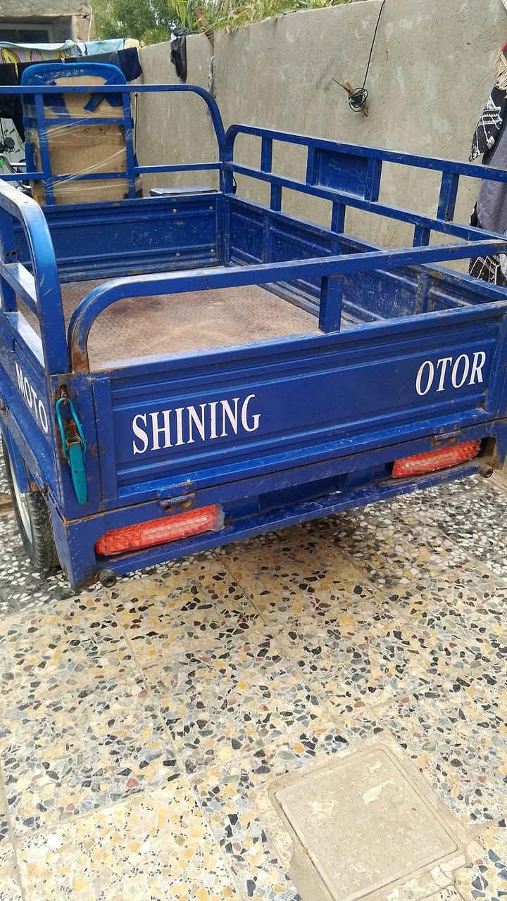 السلام عليكم ستوتة صقر فحل موديل 23 
اوراق المصطفى مكينة 200 كهربائيات كلهة شغالة 
تايرات جديدة جوبلس عوزهة كفرات مال صفحة 
الستوتة طابكة بلبيت الله شاهد ماطالع بيهة 
مكاني بغداد حي البتول ‍***********
