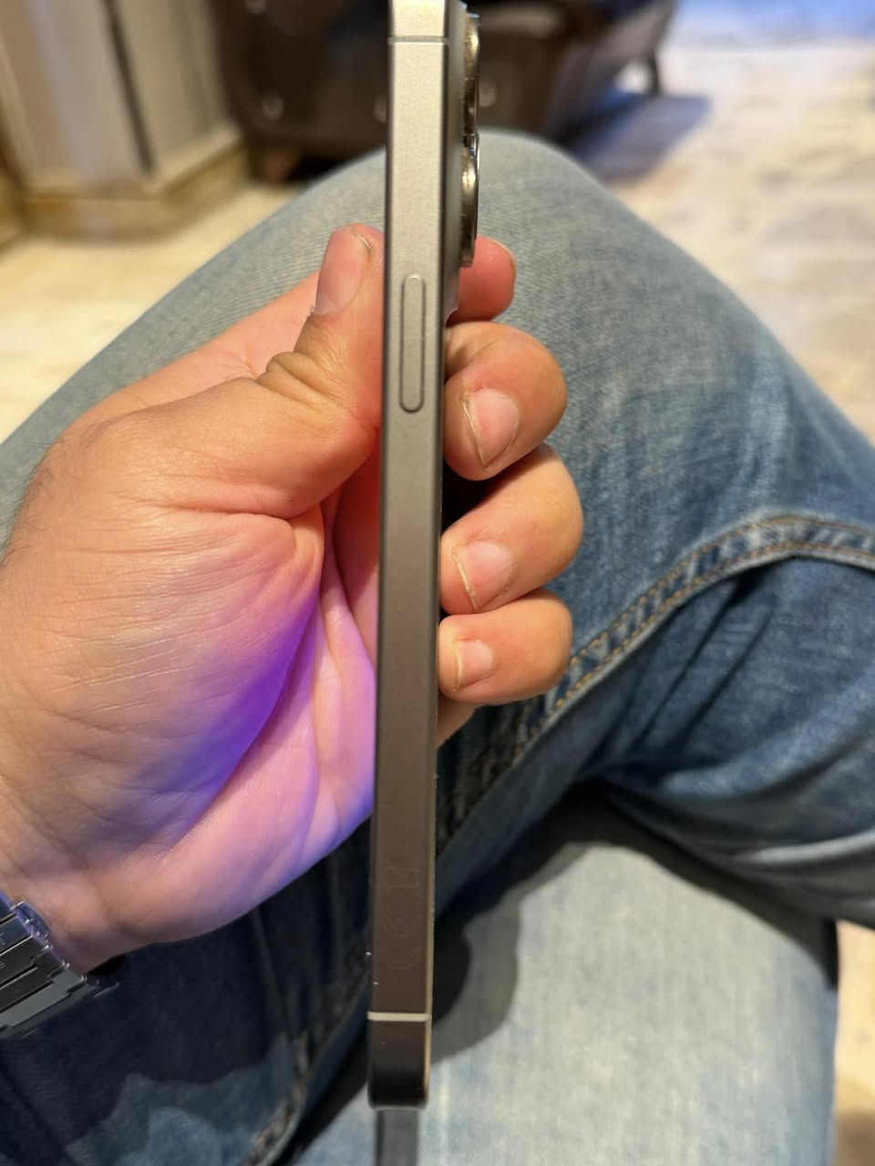 ايفون 15 بروماكس 256 الجهاز نضيف بشكل مابي شخط بس بي نقطة بالشاشة صارلها سنين متكبر بطارية 80‎%‎ سعره 850 وبي مجال


**إذا كنت صاحب هذا الإعلان وتريد حذفه لأي سبب، رجاءا أرسل رسالة إلى الدعم الفني**