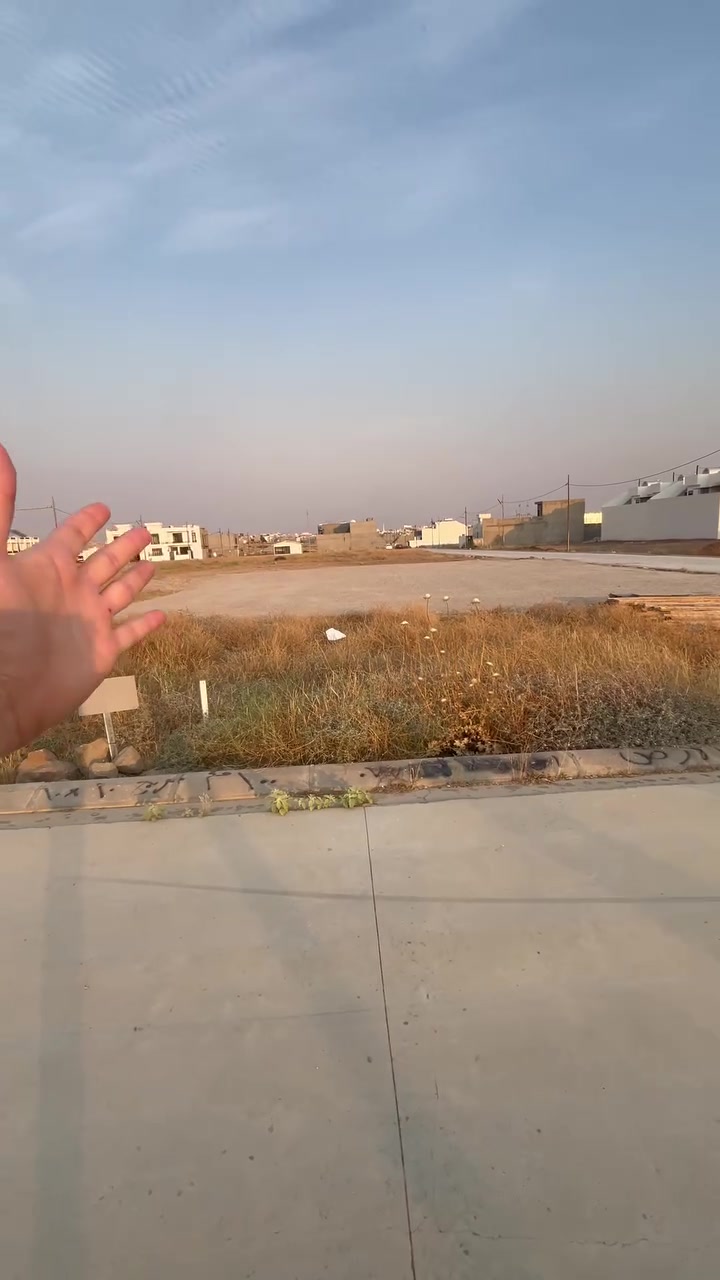ارض للبيع 100 مربع صف ركن سعر مناسب
كركوك شوراو خلف كلية الزراعه قاطع 7 قرب شارع كركوك -أربيل
***********
