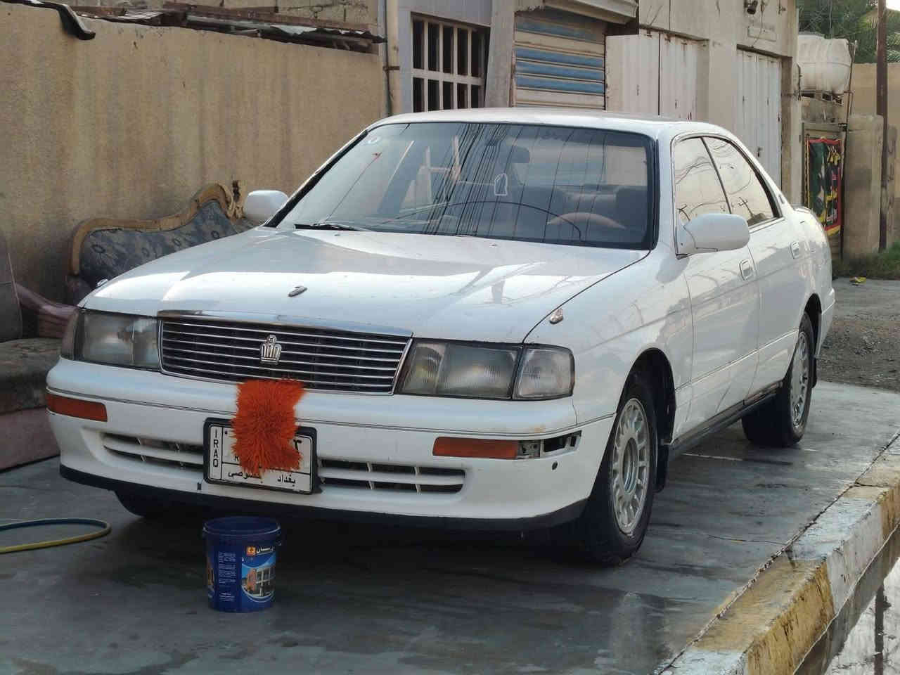 السلام عليكم بطه كراون متصل للبيع موديل 92 رقم بغداد انكليزي بسمي مكينه 2500 سدر جديد تخم تاير المكان بغداد حي ور السعر 50.  وبيهه مجال رقم صاحب السياره ***********
