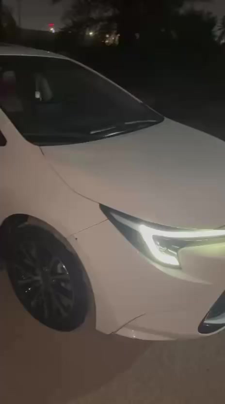 السلام عليكم كورلا ليفين الشكل الأمريكي ماشيه 36الف بيها بارد وملاحظات قليله كلشي موضح داخل الفديو والصور فول عدى الكرسي كهرباء السنويه باسمي تحويل ثاني يوم
المكان:الكراده شارع62
الرقم:***********
السعر:22مليون وبيها مجال
اهلاً و سهلاً بالجميع
