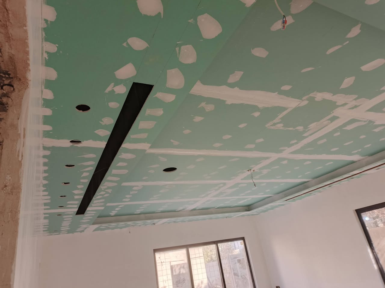 سلام عليكم اني خلفه صبغ طلس عام تصليح جيبس جوين وبرغي واجهات صبغ داخل خارج واجهات حد اديه تنضيف وصبغ شغل درجه اوله مرتب بلي يرضي الله مكاني نجف ***********
