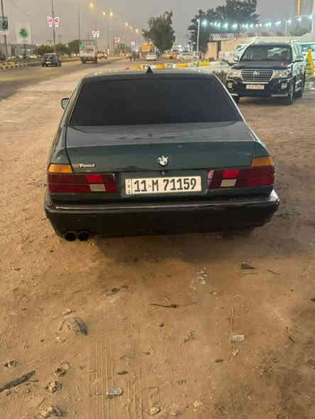 سلام عليكم بي ام الحجم 535 موديل ٩٠ سياره خير من الله مفول مواصفات بسمه رفع جام من تقفل وكشن حلد بلادي المقاعد كهربائية تبريد ثلج تخم تايرات كهربايات كلهه شغالههً ولسياره خير من الله والسعر 60 وبيهه مجال التواصل ***********مكاني دوره
