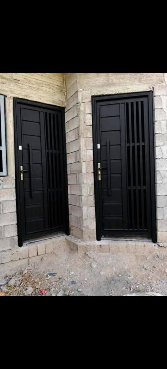 السلام عليكم ورحمة الله وبركاته 
حداد باب وشباك 
الموصل الأيسر صناعة الكرامة 
*********** بي واتس اب 
***********
