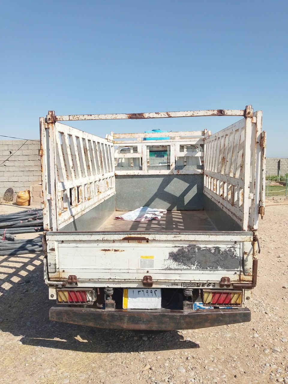 للبيع موديل 98   رقم ديالى
سعر  60 
            ***********
