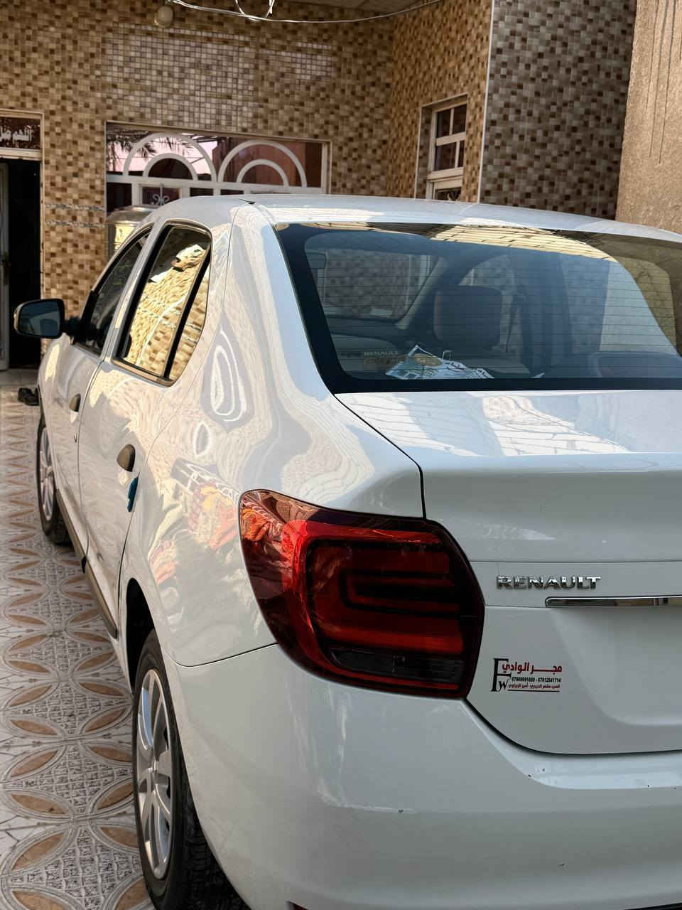 رينو مديل 2020
الموقع النجف الكوفة 
السيارة كدامكم نضيفة وبيها كم شخط مبين بالتصوير والجاملغ الامامي مبدل بالصورة مبين ماشية 140 الف 
للاستفسار *********** 
السيارة ب73 وبيها مجال قليل
