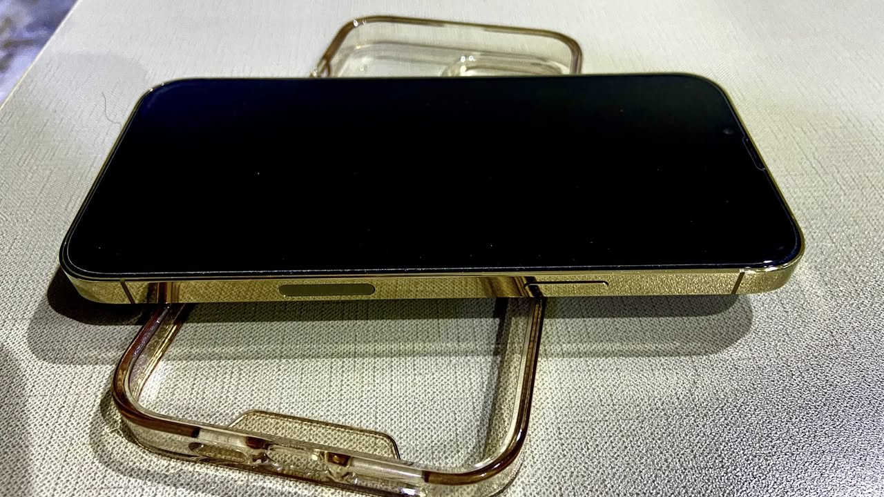 السلام عليكم 
ايفون 13برو ماكس ذاكرة 256GB نموذج M امريكي لون ذهبي البطارية 84 الجهاز نظافة 100‎%‎ الجهاز مكفول كلشي ما مبدل ولا داخل صيانة وشخط ما بي مكاني بغداد الزعفرانية السعر اتفضل خاص او واتس ***********
